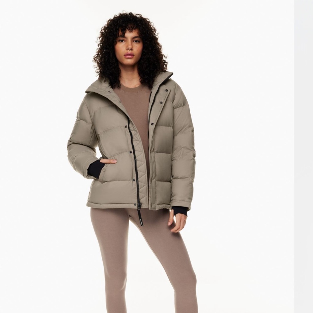 The Super Puff Classic Turner Taupe